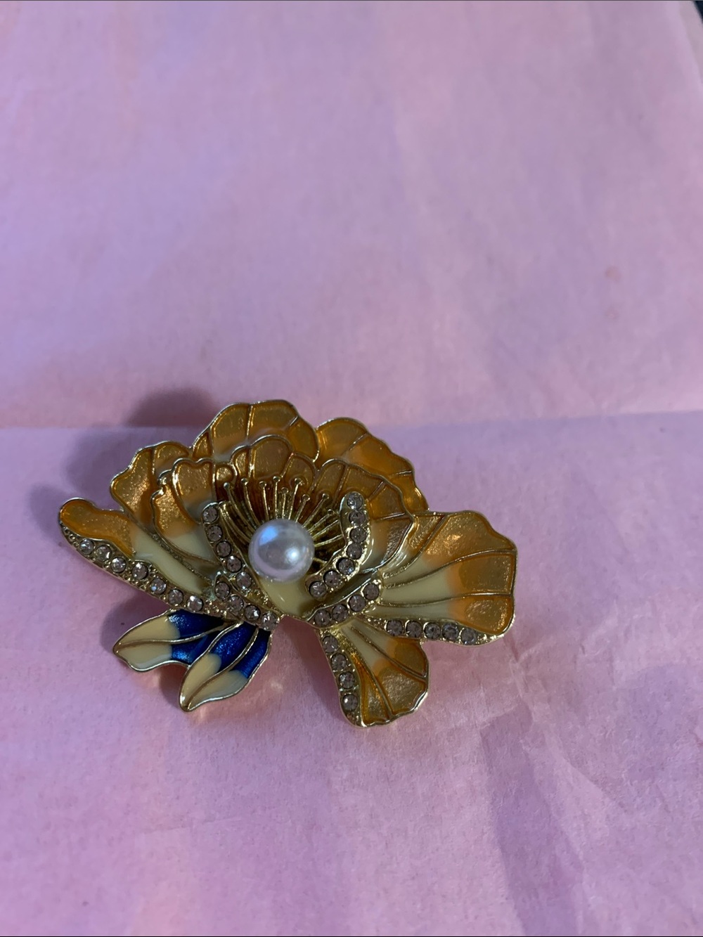 Gold and Cream Floral Pearl Accent Brooch - Women Jewelry